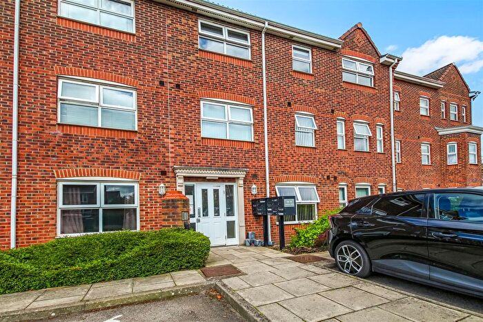 2 Bedroom Flat For Sale In Lowther Drive, Darlington, DL1