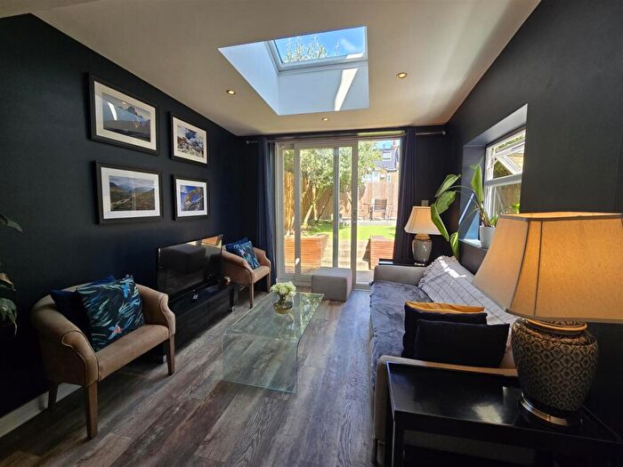 2 Bedroom Flat To Rent In Muschamp Road, Peckham, SE15