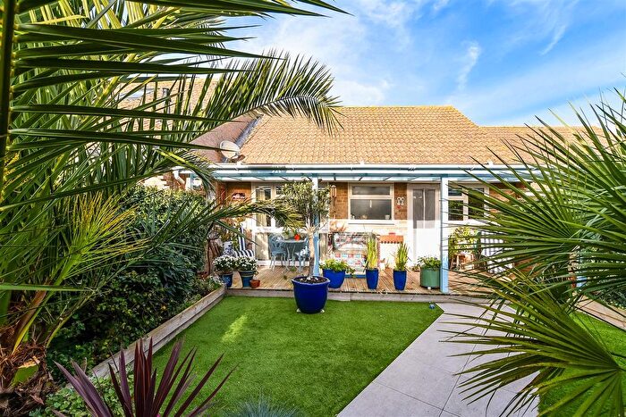 2 Bedroom Terraced Bungalow For Sale In Oxford Close, West Wittering, Chichester, PO20