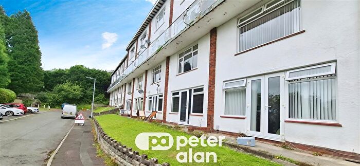 2 Bedroom Flat To Rent In Glan Yr Afon Court, Sketty, Swansea, SA2