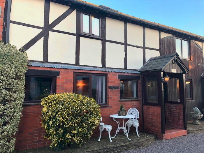 3 Bedroom Semi-Detached House To Rent In Preston Wynne, Hereford HR1