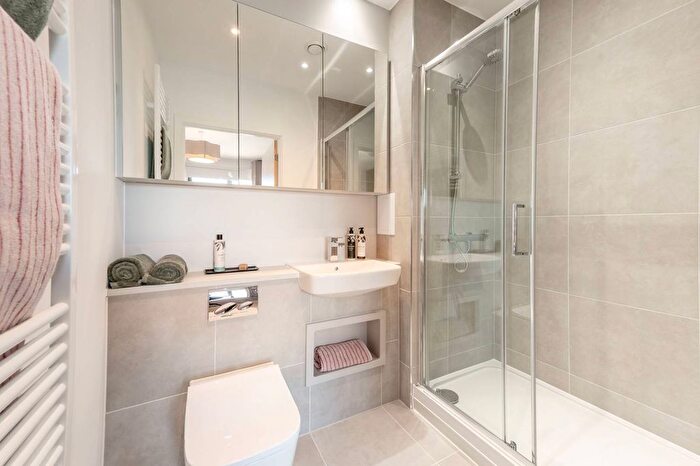 1 Bedroom Flat For Sale In Wembley Park Gardens, Wembley Park, HA9