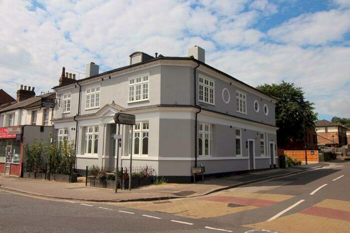 1 Bedroom Flat To Rent In Grosvenor Road, Aldershot, GU11