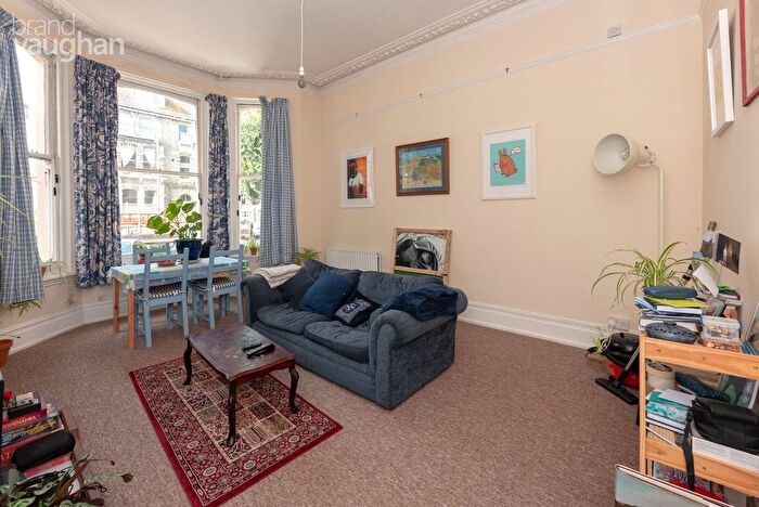 1 Bedroom Flat To Rent In Tisbury Road, Hove, East Sussex, BN3