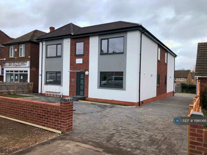 2 Bedroom Flat To Rent In Bucknell Road, Bicester, OX26