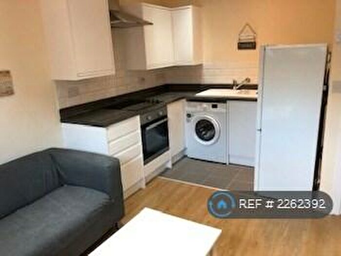 2 Bedroom Flat To Rent In Green Lane, Derby, DE1