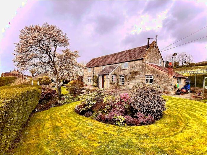 3 Bedroom Detached House For Sale In Wraxall, Somerset, BA4