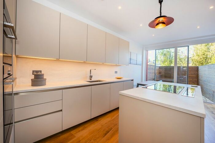 4 Bedroom Terraced House To Rent In Kingston Road, London, SW20