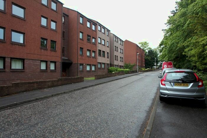 2 Bedroom Flat To Rent In West Winnelstrae, Fettes, Edinburgh, EH5