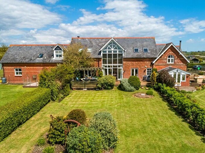 4 Bedroom Barn Conversion For Sale In Whippingham Road, Isle Of Wight, PO32