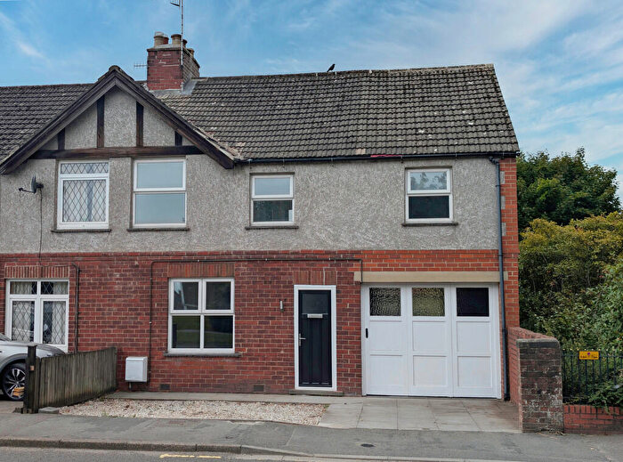3 Bedroom End Of Terrace House For Sale In Park Road, Ashbourne, DE6