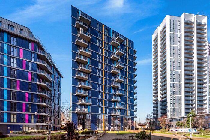 1 Bedroom Flat For Sale In Ealing Road, Ealing, HA0