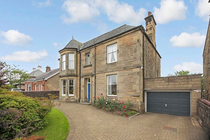 4 Bedroom Detached House For Sale In Harburn Road, West Calder, EH55