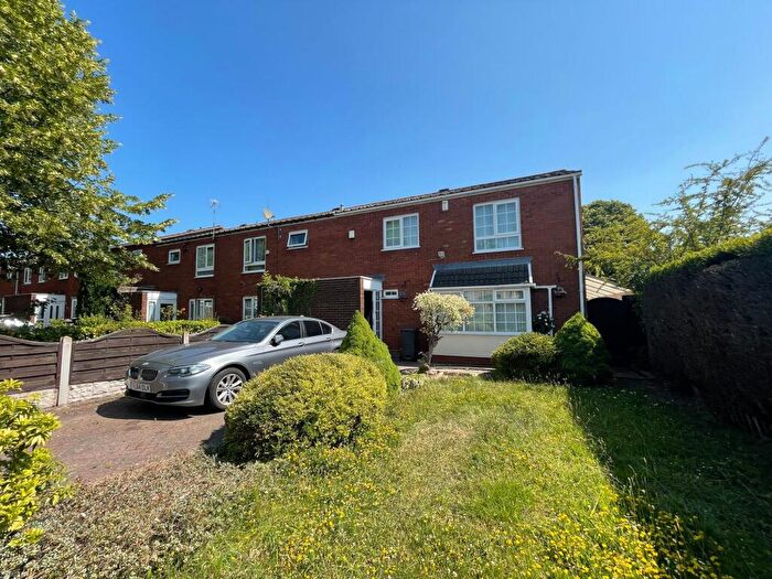 4 Bedroom End Of Terrace House To Rent In Elmfield Avenue, Birmingham, B24