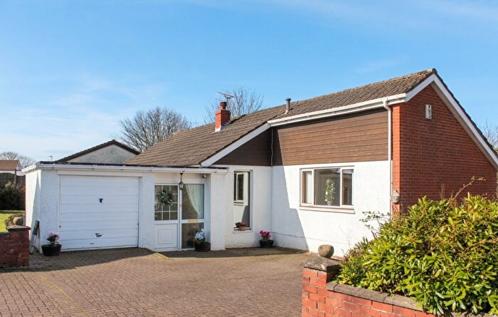 3 Bedroom Detached Bungalow For Sale In Whyte Avenue, Irvine, KA12