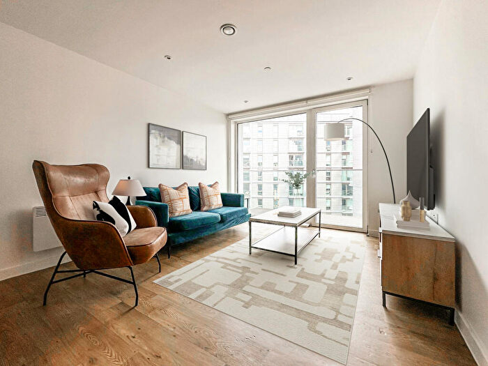 2 Bedroom Apartment To Rent In The Filaments, Salford Salford, M3