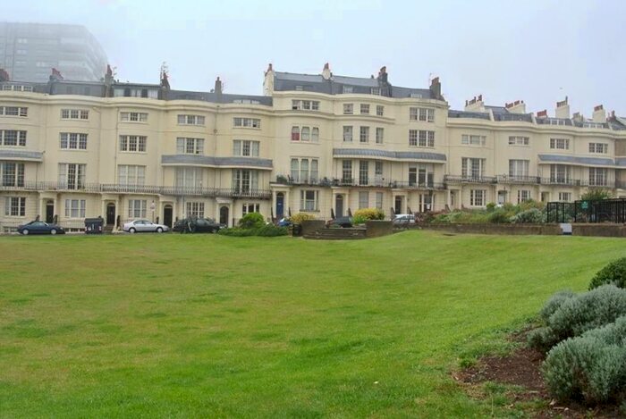 Studio To Rent In Regency Square, Brighton, BN1