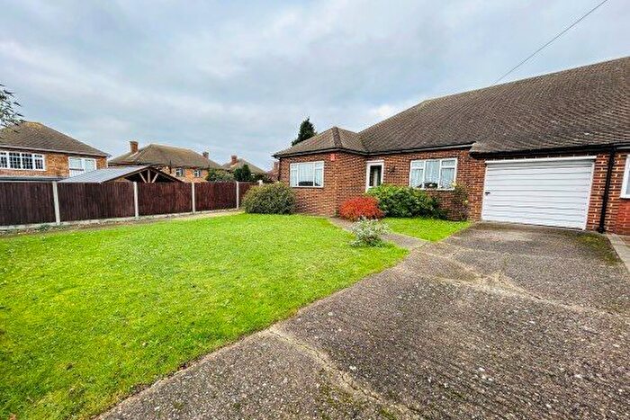 3 Bedroom Bungalow To Rent In Dorset Crescent, Gravesend, DA12