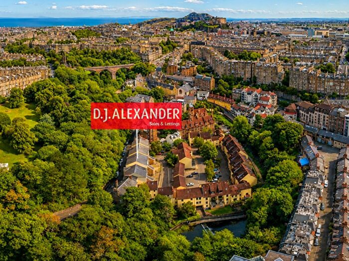 2 Bedroom Flat For Sale In / Damside, Dean Village, Edinburgh, EH4