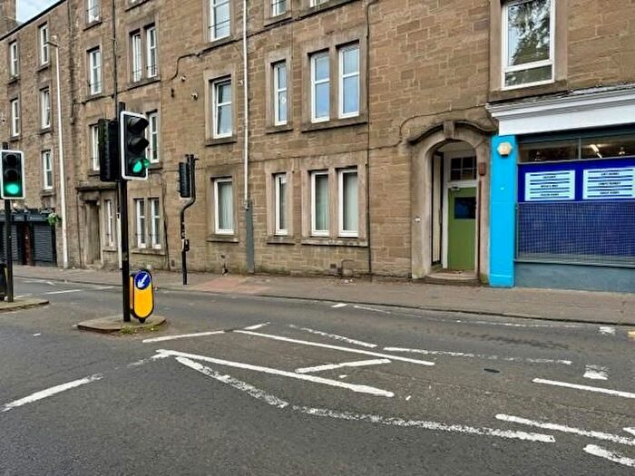 2 Bedroom Flat To Rent In A, Blackness Road, Dundee, DD2