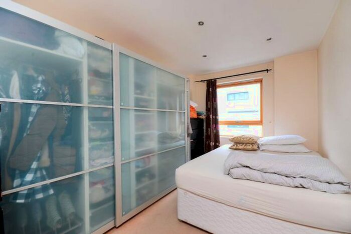 2 Bedroom Flat To Rent In Cam Road, Stratford, London, E15