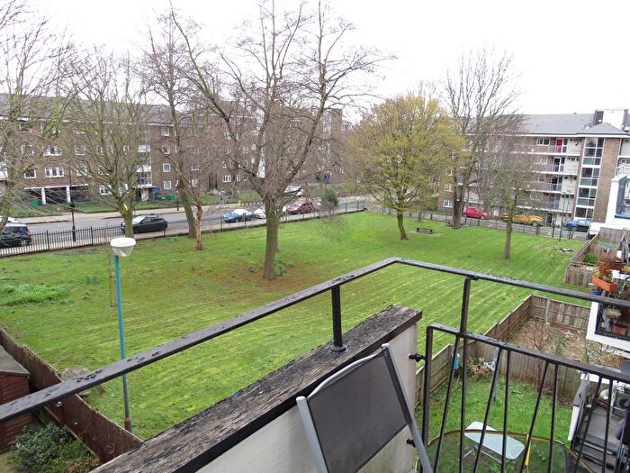 1 Bedroom Flat To Rent In Adrian House, Jays Street, Islington, N1