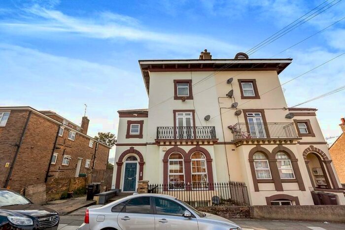 1 Bedroom Flat To Rent In Burch Road, Northfleet, Gravesend, Kent, DA11