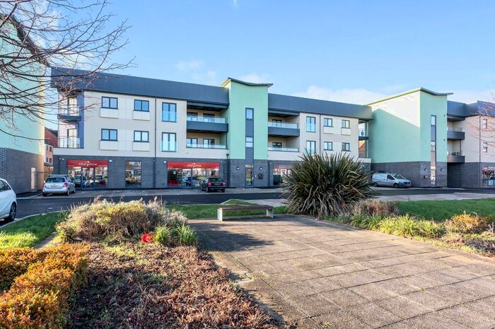 3 Bedroom Flat To Rent In Highland Drive, Broughton, MK10