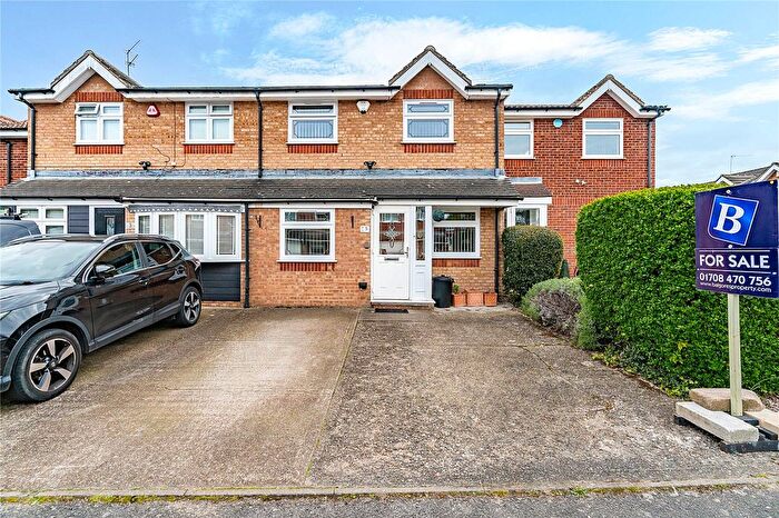 3 Bedroom Terraced House For Sale In Webster Close, Hornchurch, RM12