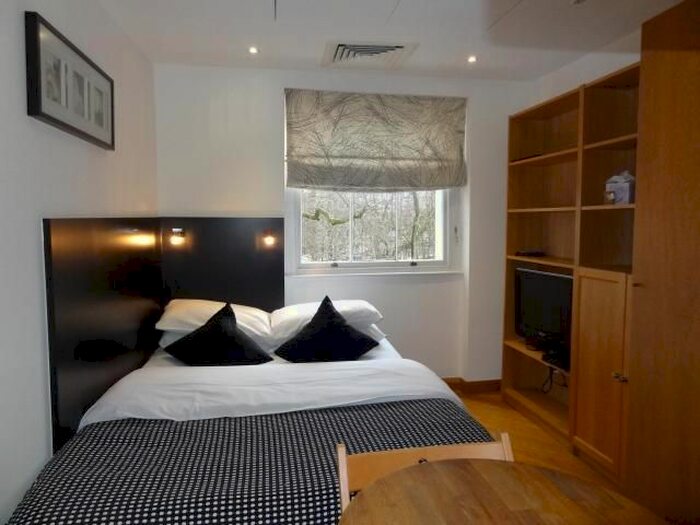 Studio To Rent In Cartwright Gardens, Bloomsbury, London, WC1H