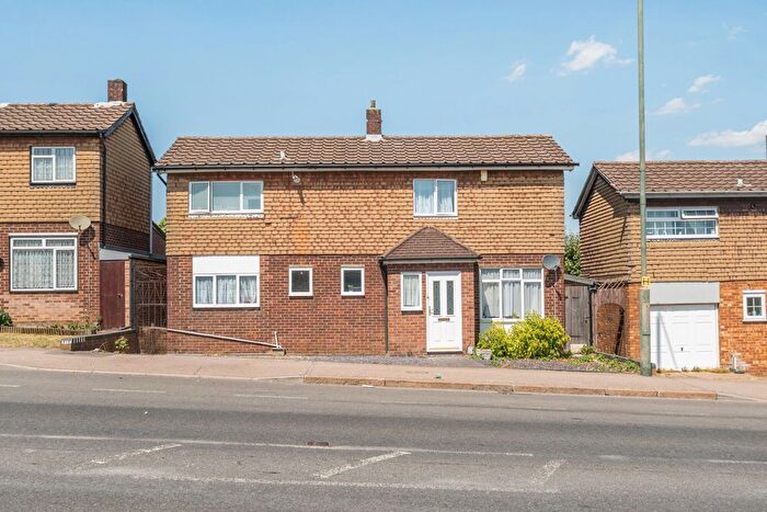 4 Bedroom Detached House For Sale In Bexley Road, Erith, DA8