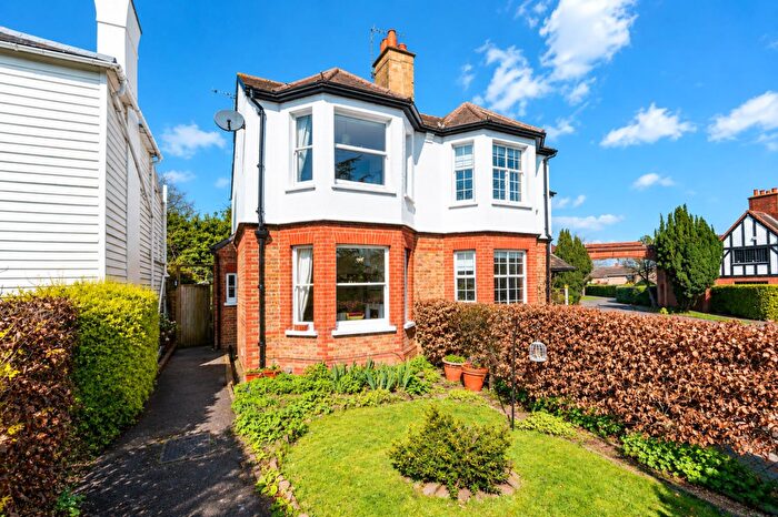 3 Bedroom Semi Detached House For Sale In West Hill, Epsom, KT19