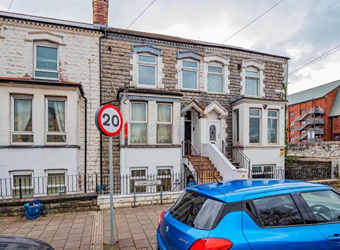 1 Bedroom Flat For Sale In A Walker Road, Cardiff, CF24