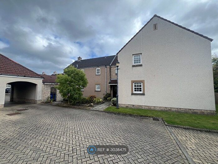 3 Bedroom Flat To Rent In Mid St, Kirkcaldy, KY1
