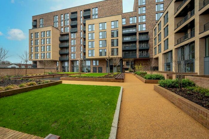 1 Bedroom Flat To Rent In Summerstown, Summerstown, London, SW17