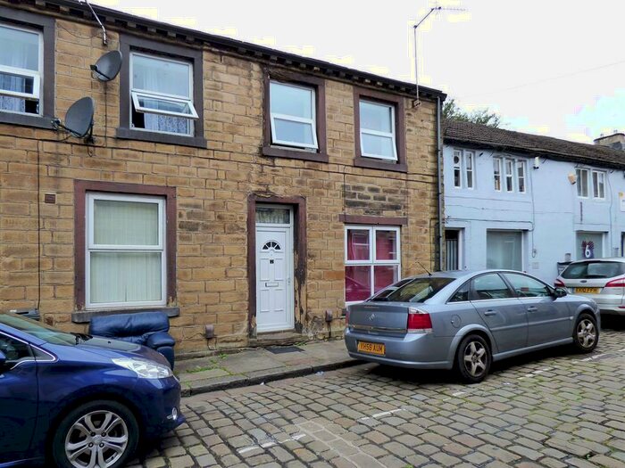 1 Bedroom Terraced House To Rent In Temple Street, Keighley, BD21