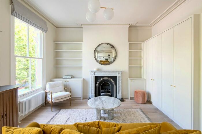 1 Bedroom Flat For Sale In Ladbroke Grove, London, W10