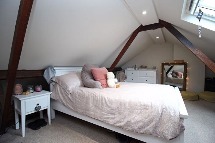 3 Bedroom Terraced House For Sale In Ellwood Close, Southampton, SO19