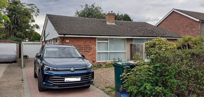 2 Bedroom Semi-Detached Bungalow For Sale In Avon Road, Sunbury-On-Thames, TW16