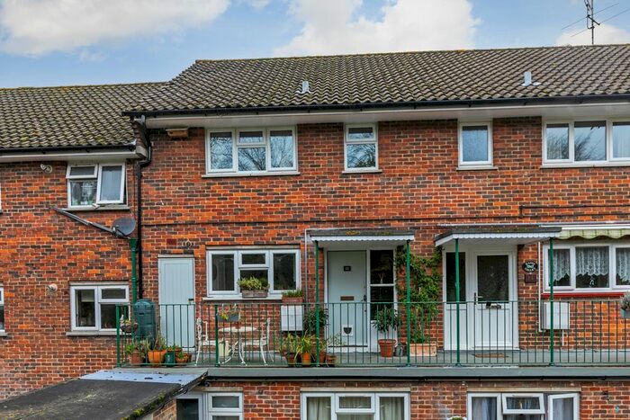 2 Bedroom Maisonette To Rent In Wales Street, Winchester, SO23