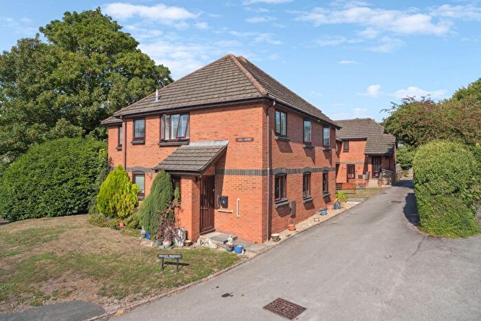 2 Bedroom Property For Sale In Longwick Road, Princes Risborough, HP27