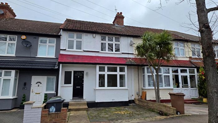 3 Bedroom Property To Rent In Frankland Road, London, E4