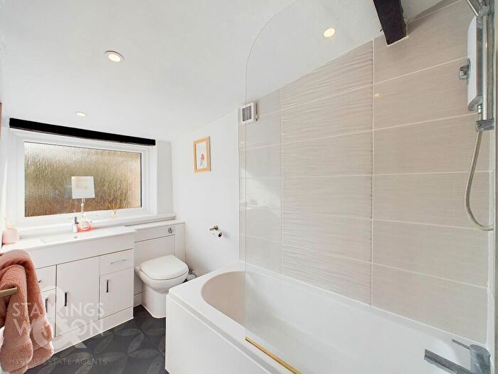 2 Bedroom Cottage For Sale In Norwich Road, Tacolneston, Norwich, NR16