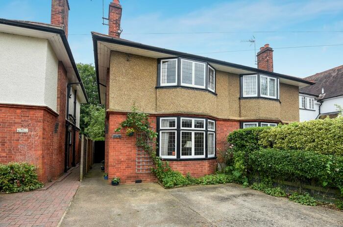 3 Bedroom Detached House To Rent In Vicarage Lane, Staines-Upon-Thames, Middlesex, TW18
