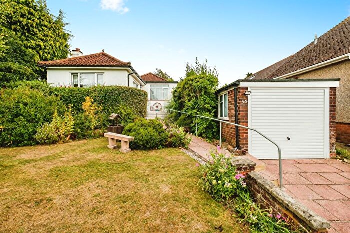 3 Bedroom Detached Bungalow For Sale In Maytree Avenue, Worthing, BN14