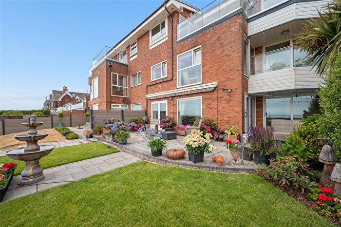 2 Bedroom Flat For Sale In Clifton Drive, Lytham St. Annes, Lancashire, FY8