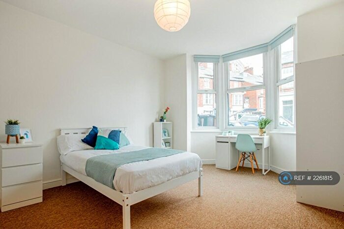 6 Bedroom Terraced House To Rent In College Street, Sheffield, S10