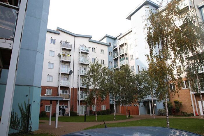 1 Bedroom Flat To Rent In Foundry Court, Mill Street, Slough, SL2
