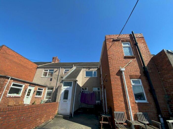 2 Bedroom Flat To Rent In Jubilee Terrace, Bedlington, Northumberland, NE22