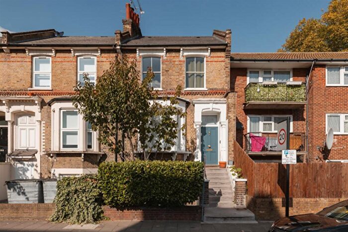 1 Bedroom Flat For Sale In Foulden Road, Stoke Newington, N16